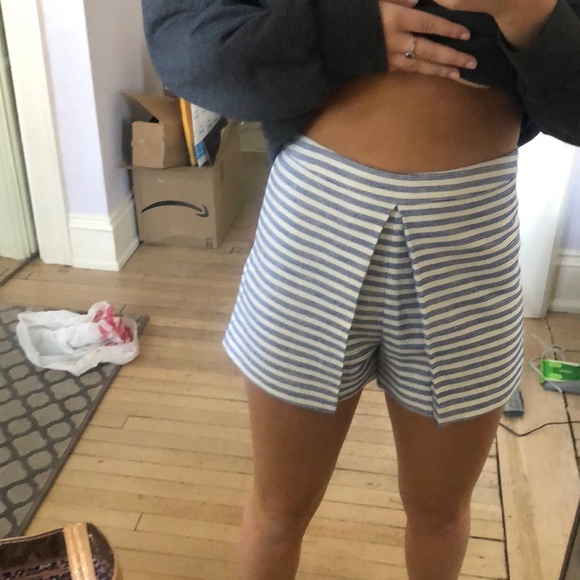 NWT BCBG Generation Dress Shorts - Picture 5 of 7